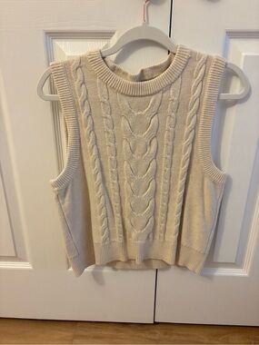 Banana Republic Cream Cable Knit Sweater Vest